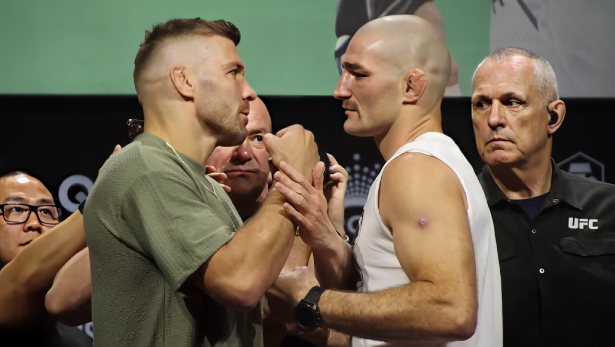 Du Plessis i Strickland pierwszy raz twarzą w twarz przed rewanżem na UFC 312 (WIDEO)