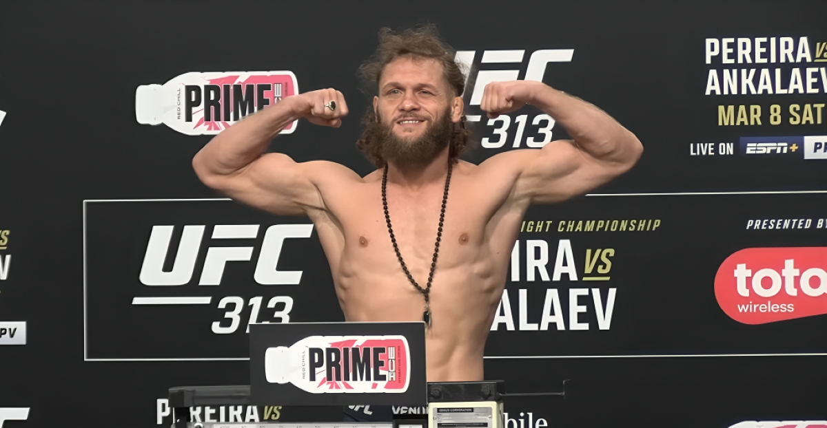 Po przegranej na UFC 313, Rafael Fiziev rozważa przejście do kategorii piórkowej